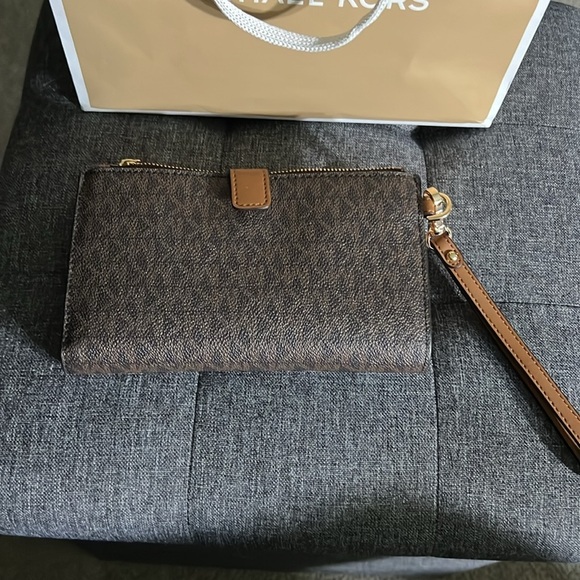 MICHAEL KORS Jet Set Travel Double Zip Phone Case Card Holder Wristlet Wallet - Picture 9 of 9